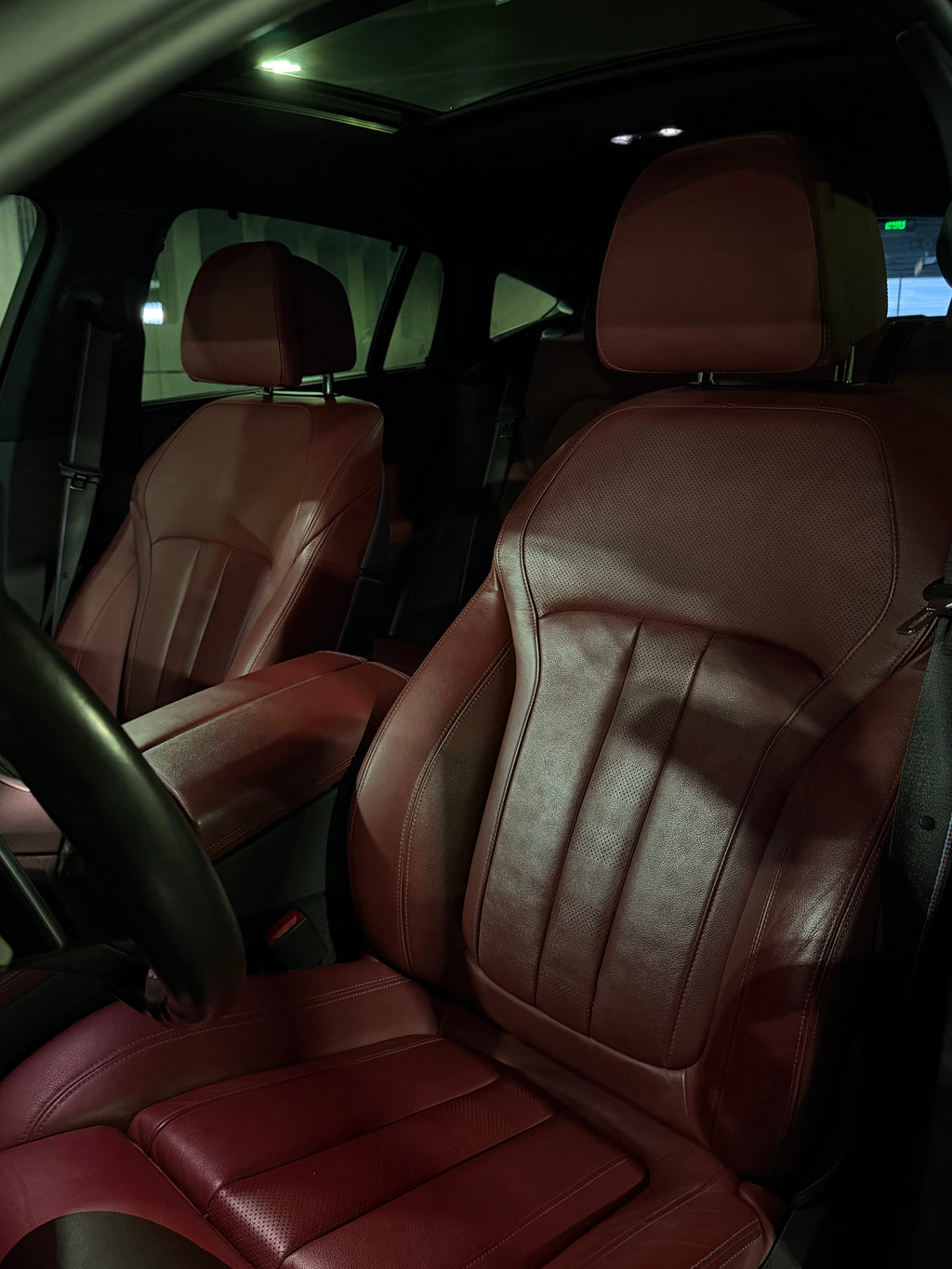 BMW X6 M50i