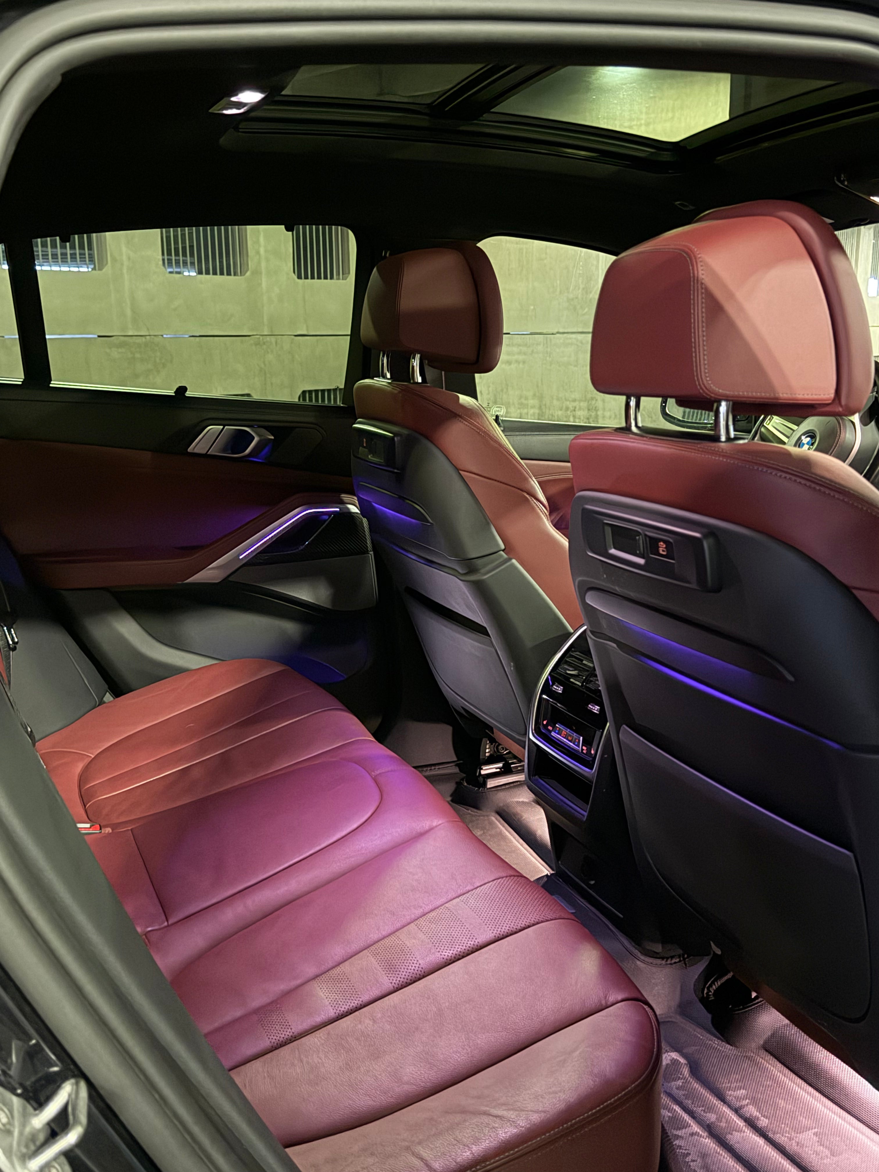 BMW X6 M50i