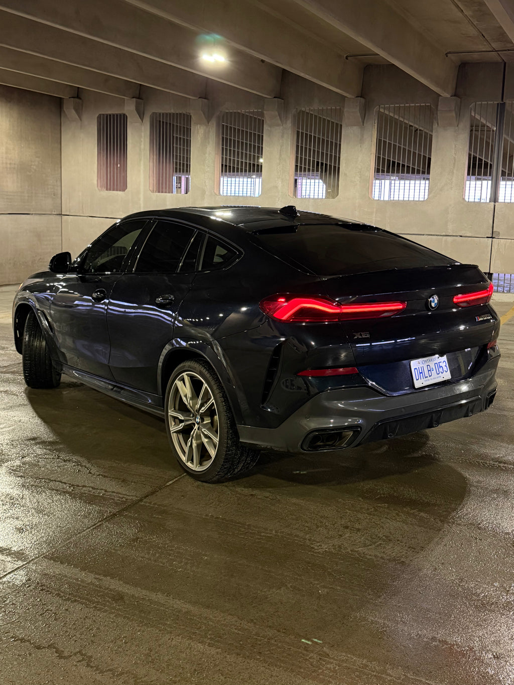 BMW X6 M50i
