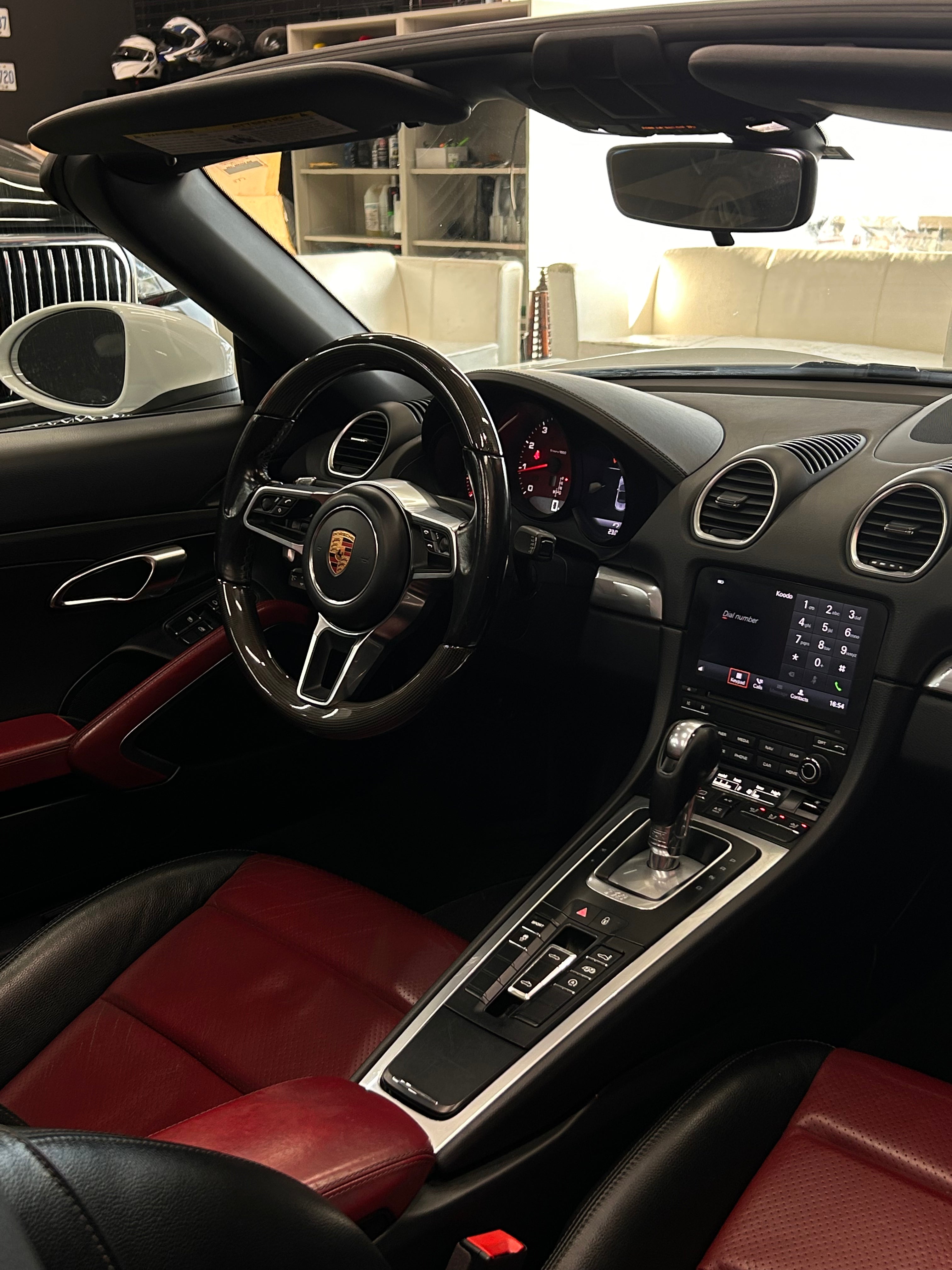 Porsche 718 Boxster