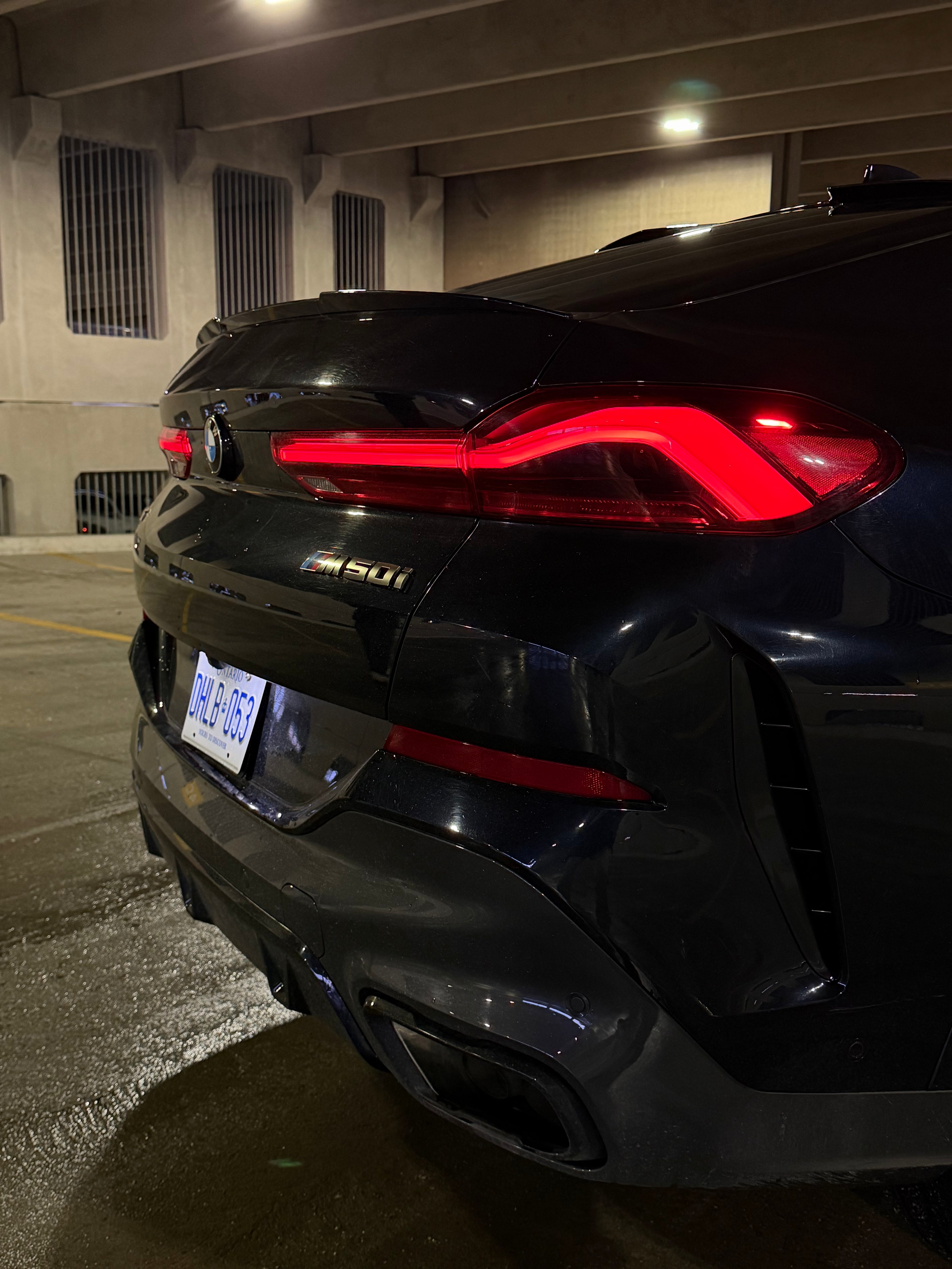 BMW X6 M50i