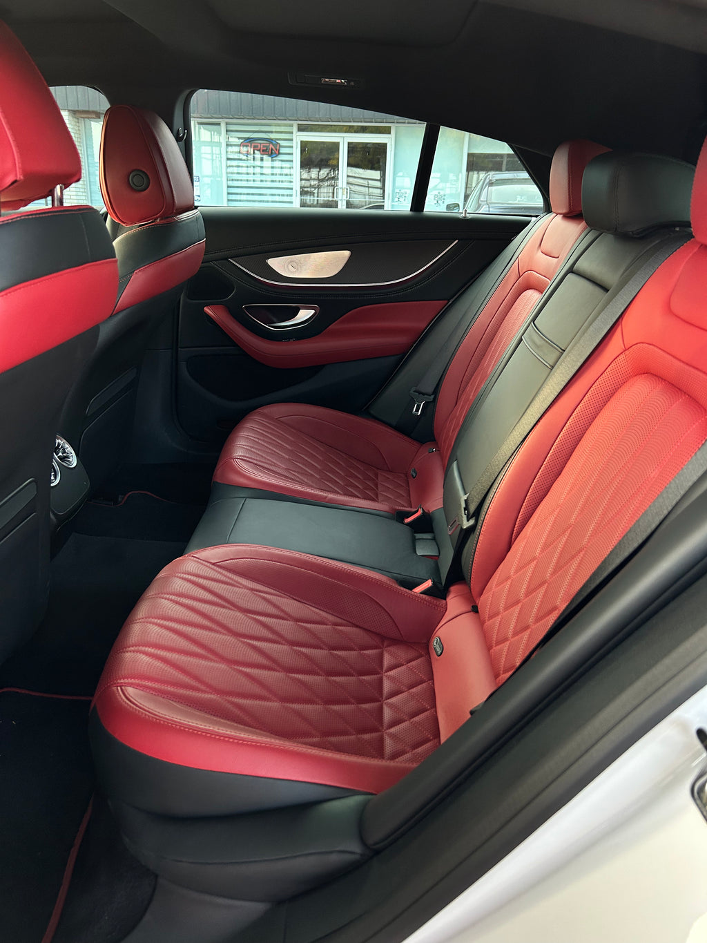 Mercedes GT53 AMG