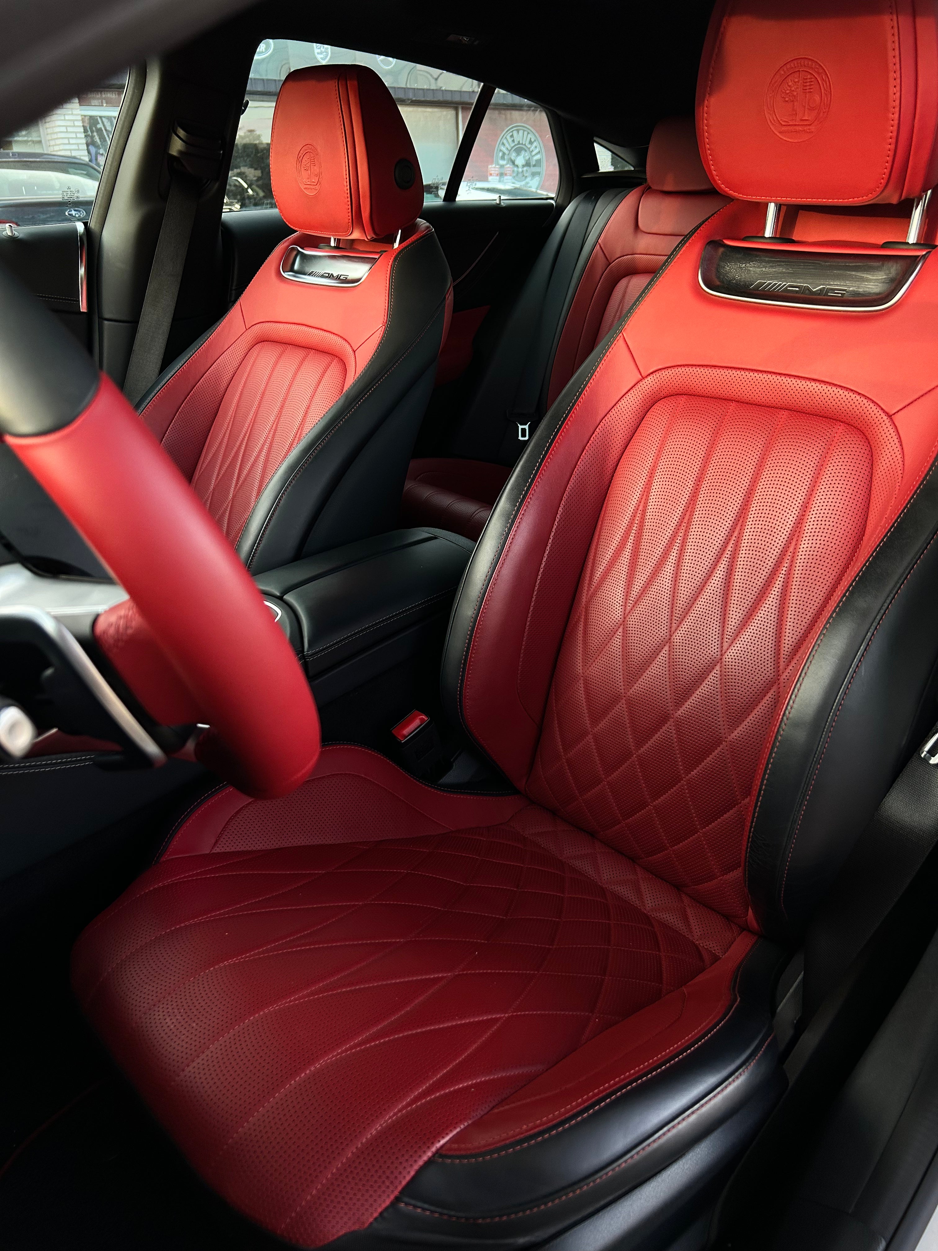 Mercedes GT53 AMG