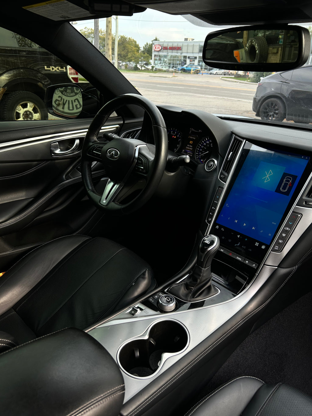Infiniti Q60